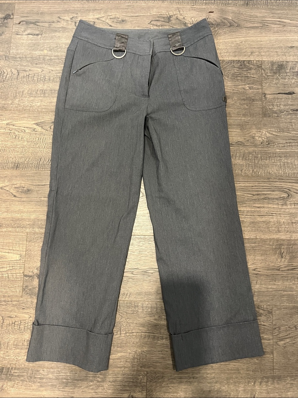 Kensie Gray Cropped Capri Pants with D-Ring Detail